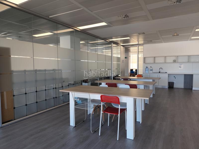 Foto e16dd05b-d414-489e-8803-35c0826c43a1. Lloguer oficina a carrer de pujades 350 a Diagonal Mar i el Front Marítim del Poblenou Barcelona