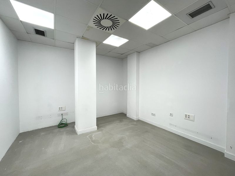 Foto f06eafe6-f1c5-452c-b859-0c863d5455ed. Local comercial a Centre Castelldefels