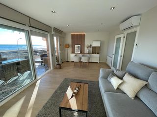 Affitto Piccolo appartamento  Passeig marítim. Alquiler en paseo marítimo