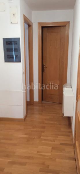 Foto b4885aa9-e149-493f-9a8e-47b0f2bf2554. Pis a calle de la carrera del encierro 30 a Villamantilla