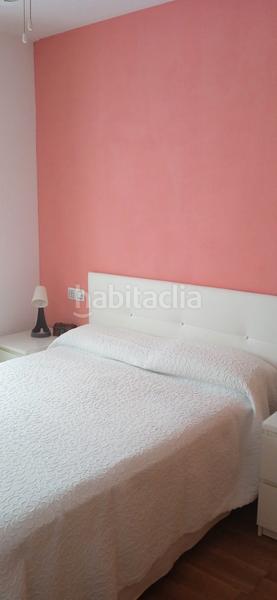 Foto f86c7d66-caf8-4a7d-b100-6cc6f2c6ee0f. Pis a calle de la carrera del encierro 30 a Villamantilla