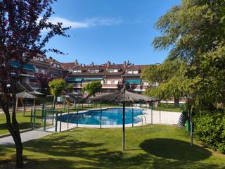 Duplex  Paseo del olivar. Alfa key west vende amplio duplex 104 m2, 2 dm (posib.3 o 4), 2