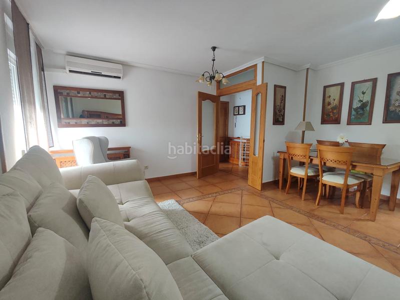 Foto 4a4b1f94-603e-487b-85ca-bbdae0fc5cad. Dúplex alfa key west vende amplio duplex 104 m2, 2 dm (posib.3 o 4), 2 wc, garaje (14.000€ adic.) en urb.con piscina en Sevilla la Nueva