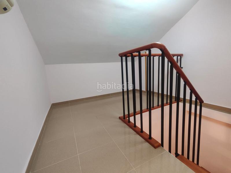 Foto 30a8962a-c169-4759-96a8-65f3f9226977. Dúplex a calle josé antonio 22 a Sevilla la Nueva