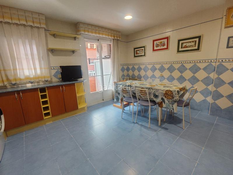 Foto 9951dcc6-5dcf-472b-941f-62a1d96d9796. Dúplex a calle josé antonio 22 a Sevilla la Nueva