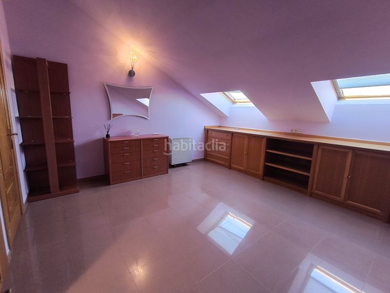 Foto cf4de7a3-1624-47f3-9772-6e4ee4cfb324. Dúplex a calle josé antonio 22 a Sevilla la Nueva