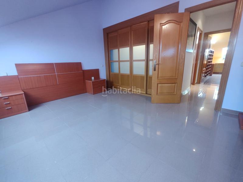 Foto df6c5891-0842-4f23-ae0f-2fe149750413. Dúplex a calle josé antonio 22 a Sevilla la Nueva