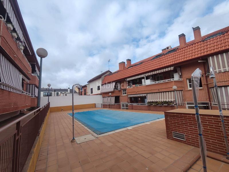 Foto ee0ff2ea-92ca-41ae-ad9e-b0101effe81d. Dúplex a calle josé antonio 22 a Sevilla la Nueva