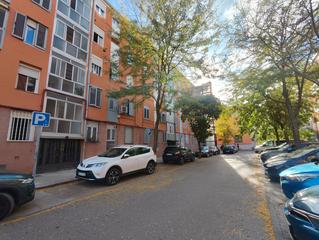 Appartement  Calle de san león. Alfa  keywest-madrid oeste vende piso reformado, 63 m2, 2 dm, 1