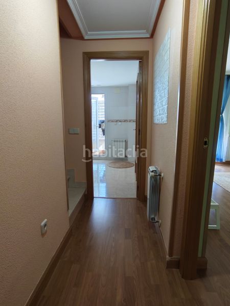 Foto 05942b2d-d6f9-415e-ba94-605328522b53. Lloguer dúplex amb calefacció aparcament piscina a Sevilla la Nueva