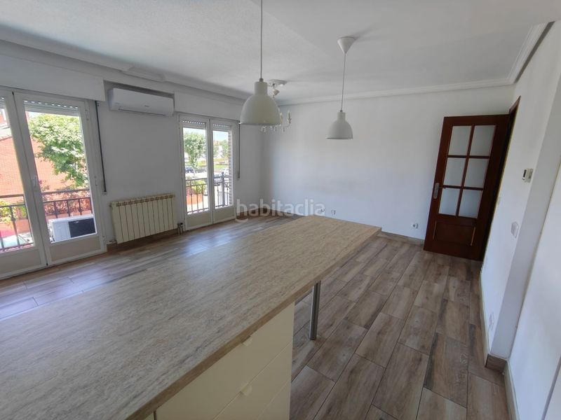 Foto 1f363aeb-4b21-4e74-acf7-6916dd02e2d4. Dúplex a calle santa bárbara 4 a Sevilla la Nueva