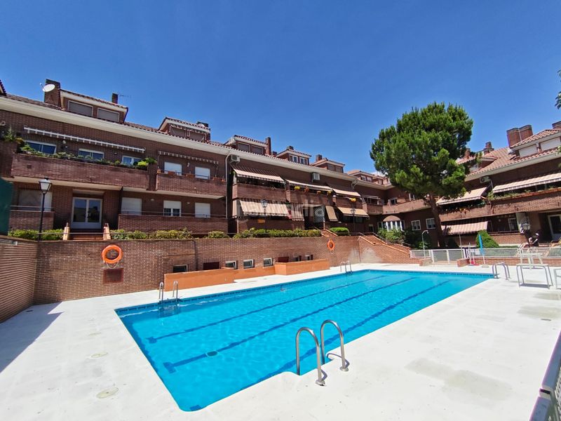 Foto 38d9842a-c73c-4bde-9157-5332481ad099. Dúplex a calle santa bárbara 4 a Sevilla la Nueva