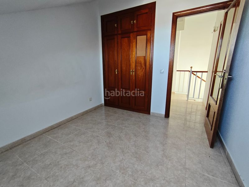 Foto 8041fcf8-cad5-4746-ba9f-92c6237d3fb0. Dúplex a calle santa bárbara 4 a Sevilla la Nueva