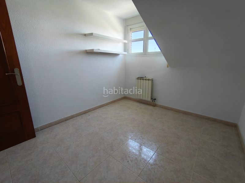 Foto a1782dea-0fd6-4c62-9460-3cea28228732. Dúplex a calle santa bárbara 4 a Sevilla la Nueva