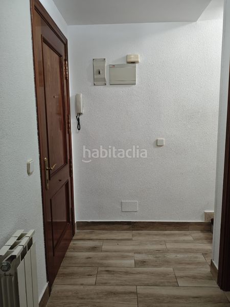 Foto dd2d5af5-30ff-4d21-aedc-a4a6a4b4fa9e. Dúplex a calle santa bárbara 4 a Sevilla la Nueva