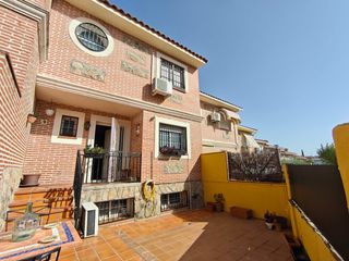 Location Chalet  Calle marqués de villamanrique. Alfa key west  alquila chalet adosado, 218 m2, parcela 190 m2, 3