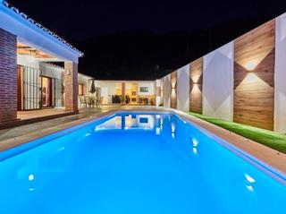 Mas à Colmenar. Colmenar, en venta preciosa casa rústica