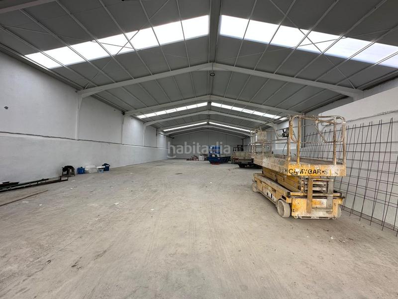 Foto 34cac355-7319-44d3-a8a0-2b938710e405. Lloguer local comercial a calle la tierra 1 a Churriana - El Pizarrillo - La Noria - Guadalsol Málaga