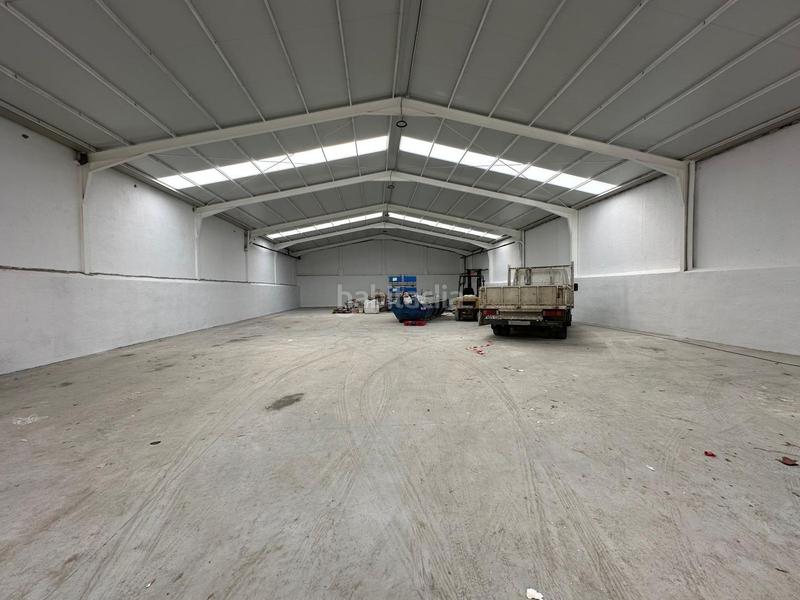 Foto e6acf9d0-7189-4e5f-b3dc-995bdb3fe51f. Lloguer local comercial a calle la tierra 1 a Churriana - El Pizarrillo - La Noria - Guadalsol Málaga