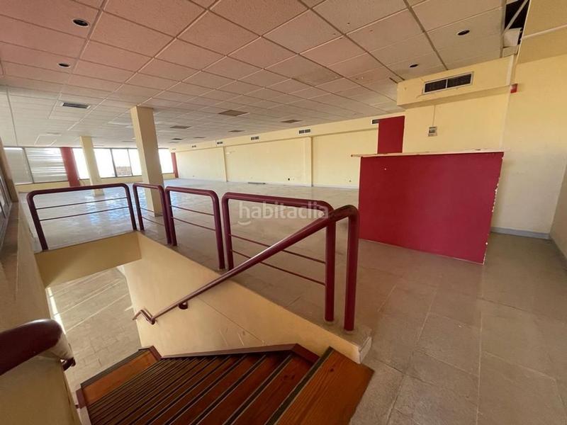 Foto 5fa3407d-d818-4712-9a79-8726ca140953. Affitto locale commerciale in calle la orotava 3 in Málaga