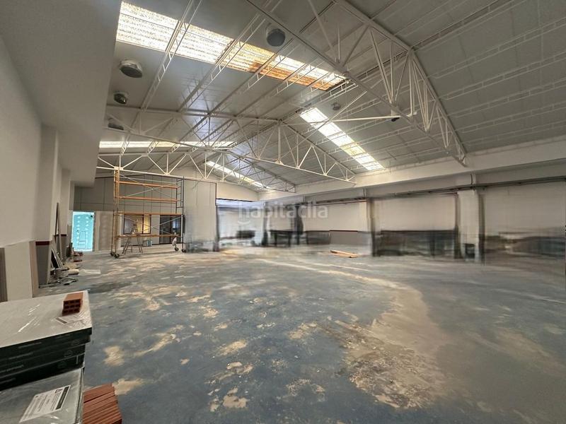 Foto 27411435-0e04-48c0-9ffc-2f3750732dbe. Alquiler local comercial en calle quilla 20 en Distrito Zeta - Recinto Ferial Cortijo de Torres Málaga