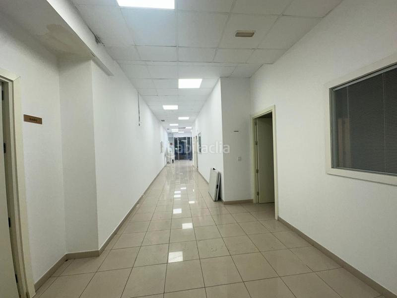 Foto 4a3fae1c-166c-43de-af05-c4b90cb0db27. Alquiler local comercial en Carranque - Haza Cuevas Málaga