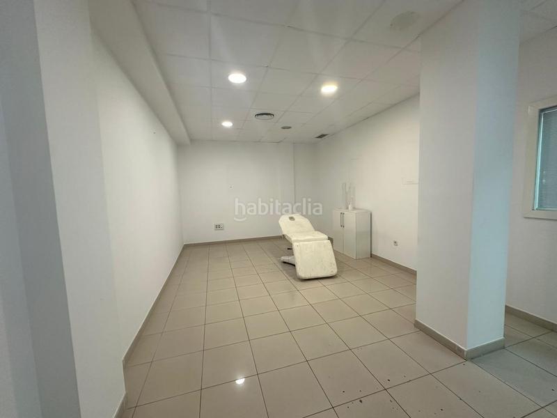 Foto b322ab16-267f-446e-9f11-b5e59576027c. Alquiler local comercial en Carranque - Haza Cuevas Málaga