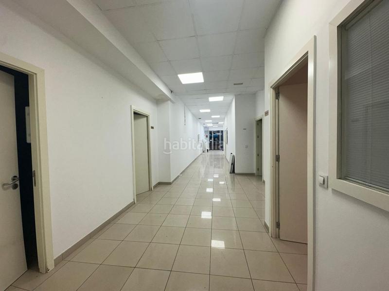 Foto b4dceb10-84b4-415a-b39f-6efc03694d70. Alquiler local comercial en Carranque - Haza Cuevas Málaga