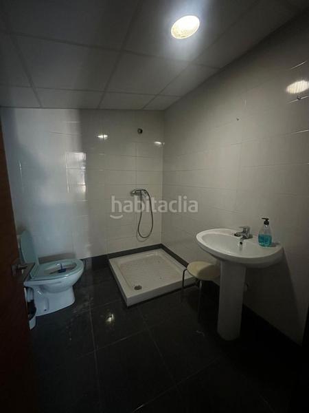 Foto c1604b01-5251-4ff7-bcb2-b2d8869702ba. Lloguer local comercial a polígono la huertecilla 0 a Málaga