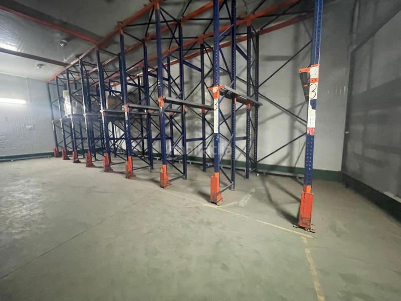 Foto c97f7a6f-d9cc-4354-a0ee-83626ca280e0. Alquiler local comercial en Distrito Zeta - Recinto Ferial Cortijo de Torres Málaga