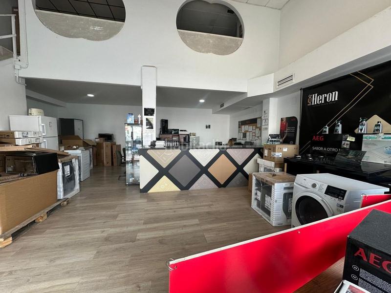 Foto b8565ab2-79cb-492f-8fa4-6afc2d60b8b8. Lloguer local comercial a Distrito Zeta - Recinto Ferial Cortijo de Torres Málaga