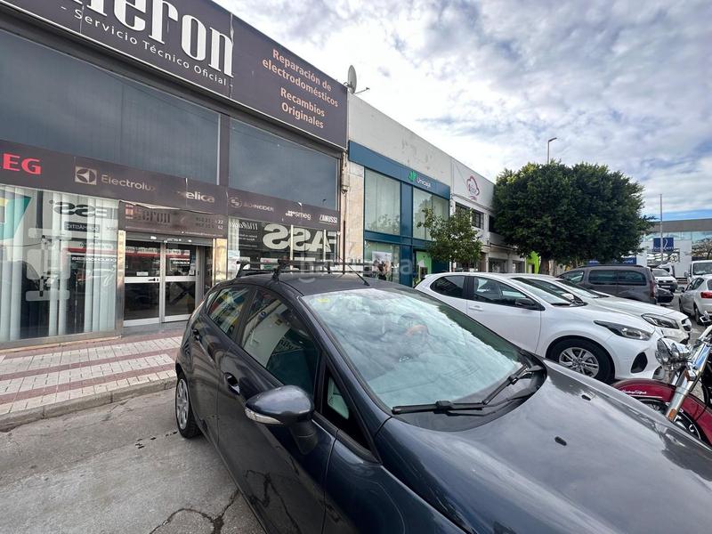 Foto 189d9891-68df-4706-8bf2-f4b1bc728297. Affitto locale commerciale in Distrito Zeta - Recinto Ferial Cortijo de Torres Málaga