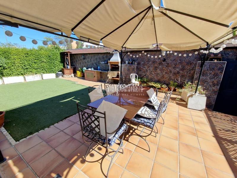 Foto c9ba80f0-00b6-488f-b70d-3098834798b3. Casa  en venta en Las Conejeras-Eparragal Coslada