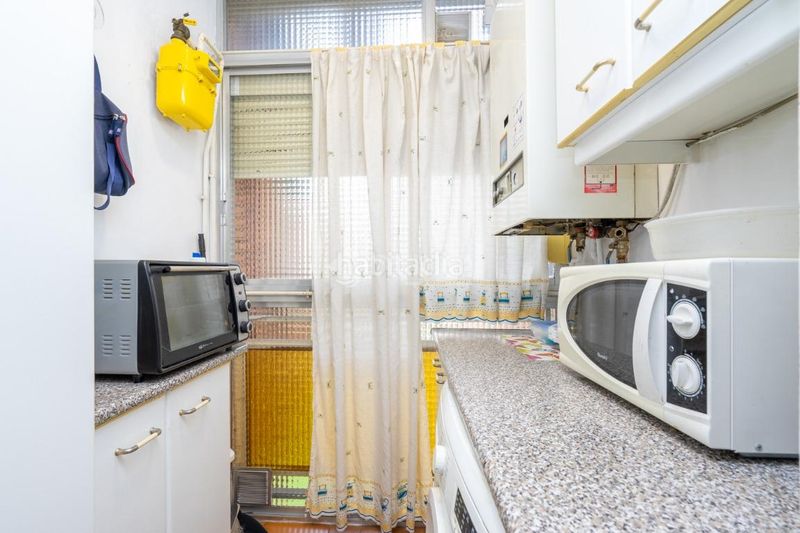 Foto bf35654e-779b-4e30-a1c2-bb573f4f9936. Piso  en venta en La Espinilla-Parque Blanco Coslada