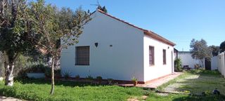 House in Zahora. Casa con escrituras y terreno escritura independientes