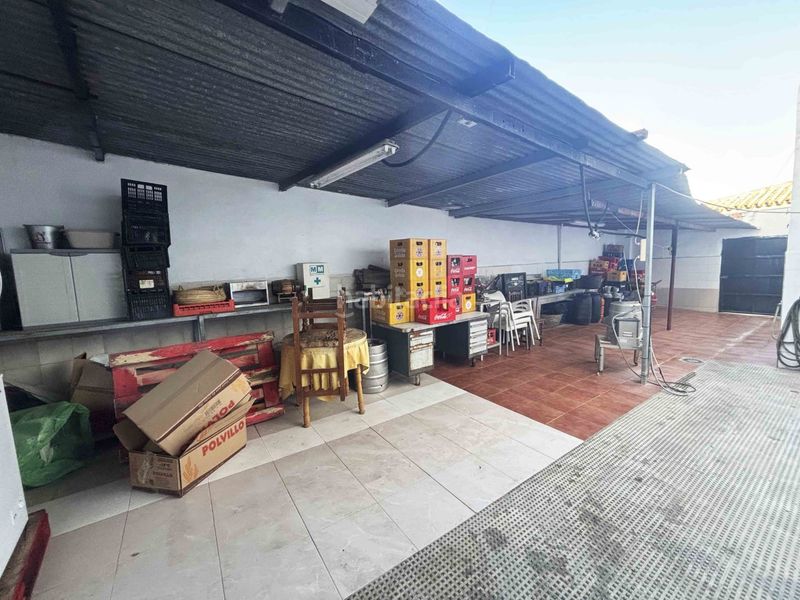 Foto d5c7a4cc-981a-483d-b260-a602e89a5c25. Local comercial amb calefacció a Medina Sidonia