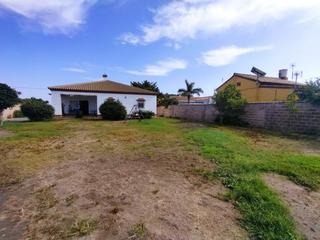 Casa a El Palmar. Casa independiente en el palmar con jardín amplio