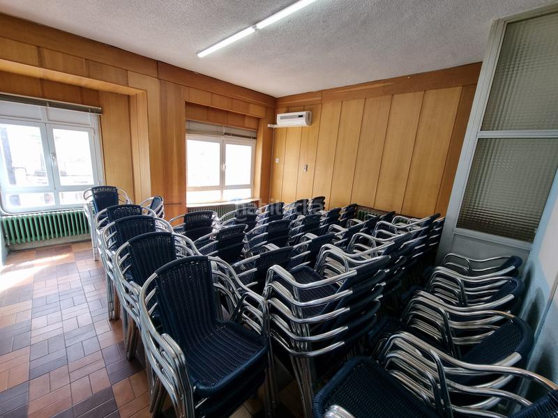 Foto b2aa90c7-b5ea-45d8-8c48-74de6a6c2a35. Location bureau dans Guadarrama