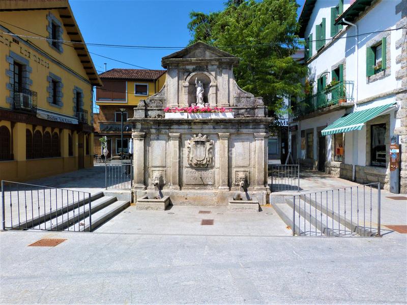 Foto eaef9f10-01c6-4856-9545-c21ab6c4c9e2. Location bureau dans Guadarrama