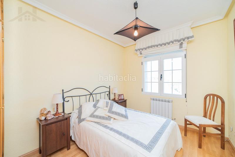 Foto 597e8b2b-e2f4-4615-93ab-64c2c52d6032. Haus mit heizung parking in Guadarrama