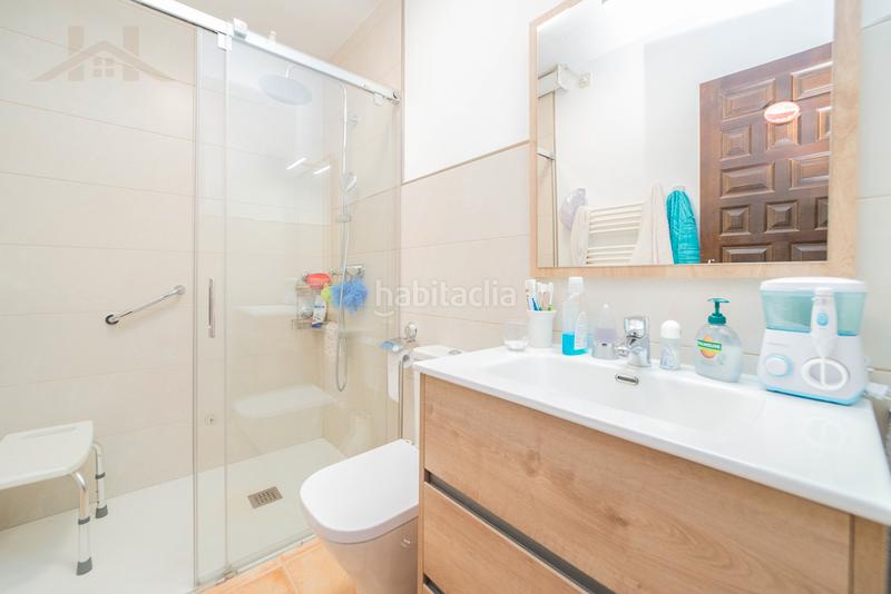 Foto 719e3a04-599f-4a20-861e-23448f96fb54. Haus mit heizung parking in Guadarrama