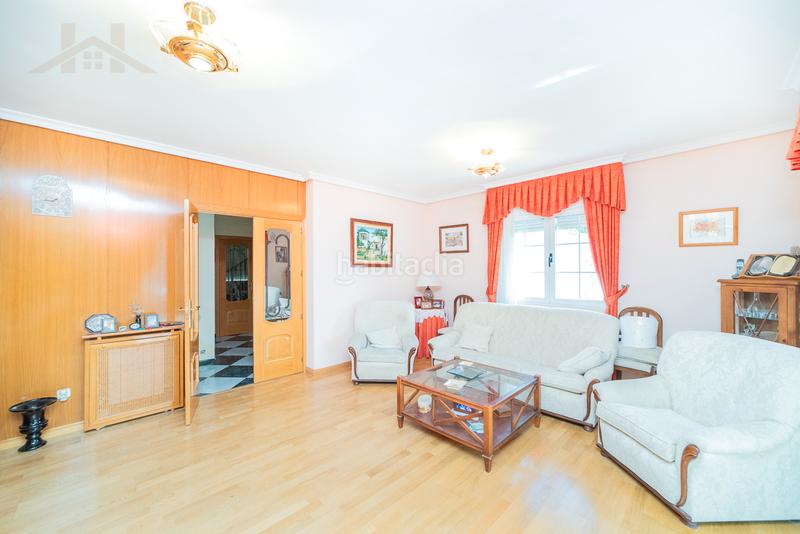 Foto c4051d38-4583-4849-953a-34e175e55987. Haus mit heizung parking in Guadarrama