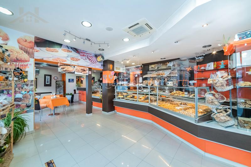 Foto 23c21a24-d2f4-4369-af0a-399a7336fa4b. Pas-de-porte local commercial dans Guadarrama