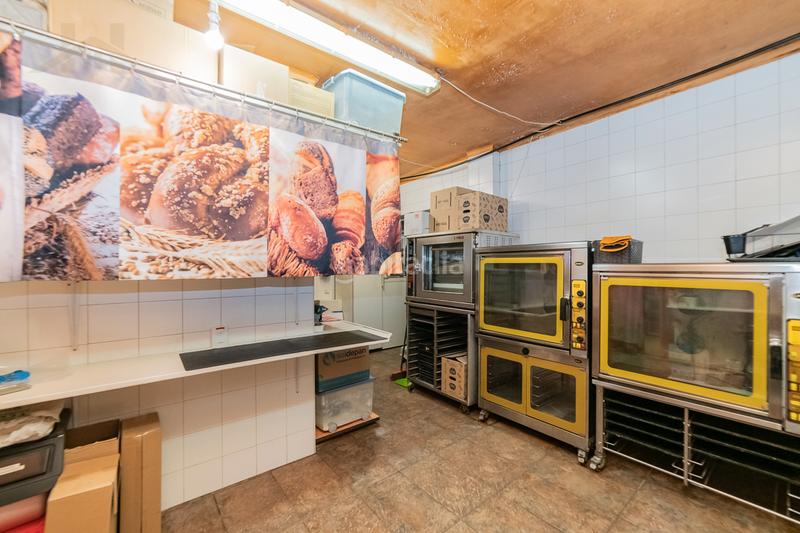 Foto d58d8275-3b76-4f6b-8689-a0004d7c8dc8. Pas-de-porte local commercial dans Guadarrama