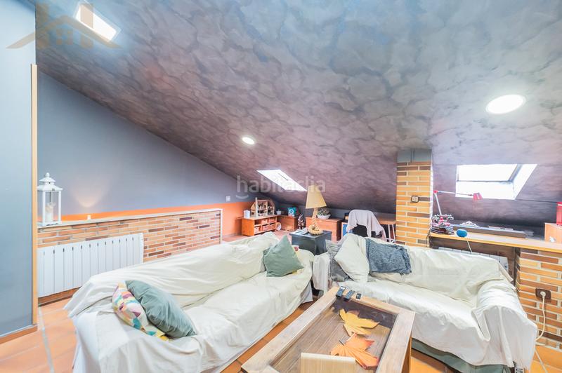 Foto ca10c595-a4ca-42f9-a9eb-8fe6b6793fbb. Zweistöckige wohnung mit heizung in Cercedilla