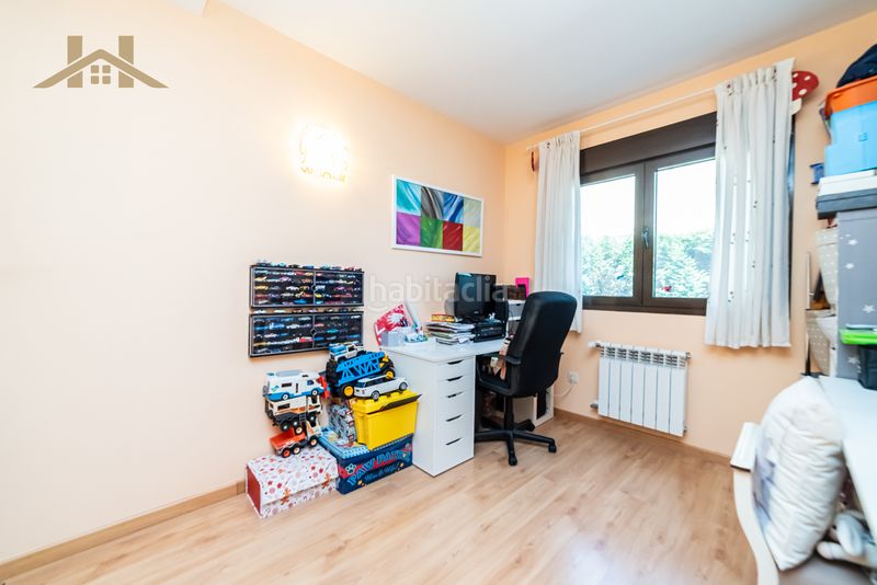 Foto ba323fa3-06b3-4124-9758-3b1c2a6b8fc3. Piso en calle vereda del colmenar 6 piso en venta en vereda del colmenar en Guadarrama
