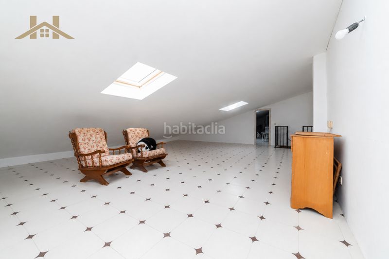 Foto f03da5e4-1b98-4c05-aebb-7b0d09254c58. Piso duplex en calle abantos en Guadarrama