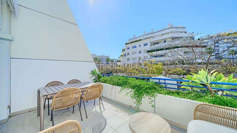 Foto 0da91422-8463-433c-a13b-106aa00fef2d. Apartament amb aparcament piscina a Playa de la Fontanilla Marbella