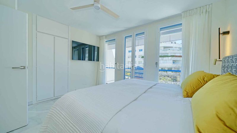 Foto 17be09ed-ab03-4e58-a1b2-7a156a3fbd75. Apartament amb aparcament piscina a Playa de la Fontanilla Marbella