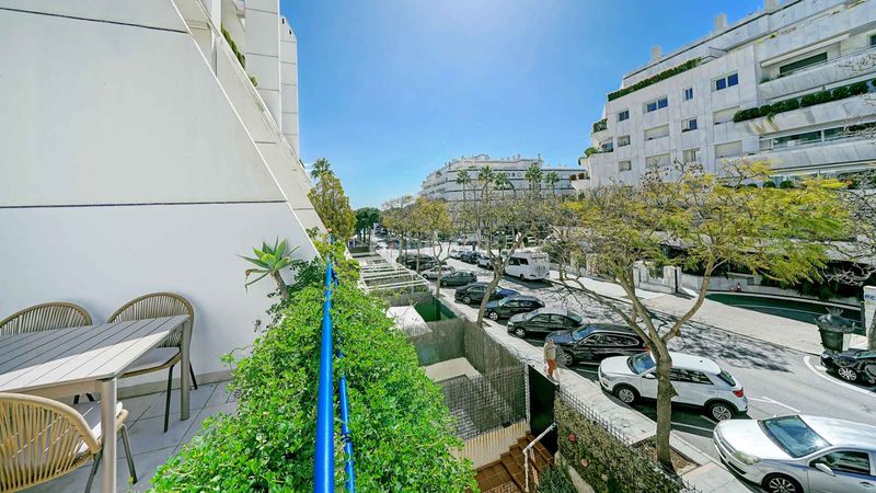 Foto 2ac582c0-f7cd-4696-8ae5-1b007695440b. Apartament amb aparcament piscina a Playa de la Fontanilla Marbella